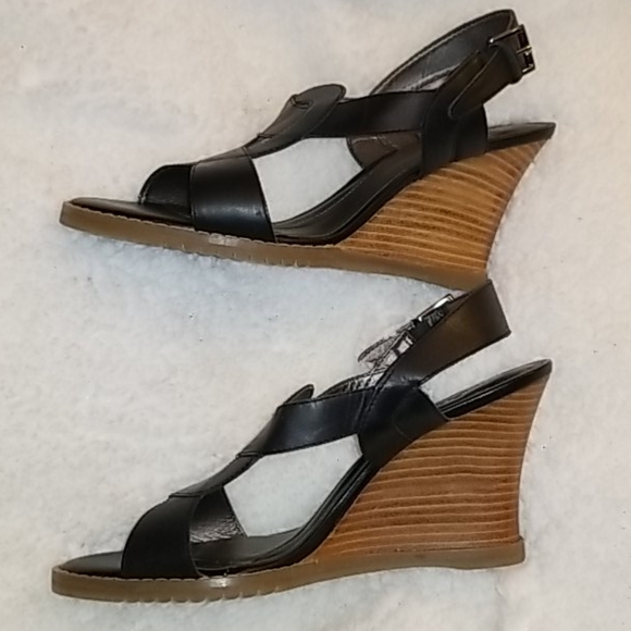 <MARKON> Monte Wood-Look Wedge Sandal - Size 8M - Picture 2 of 16